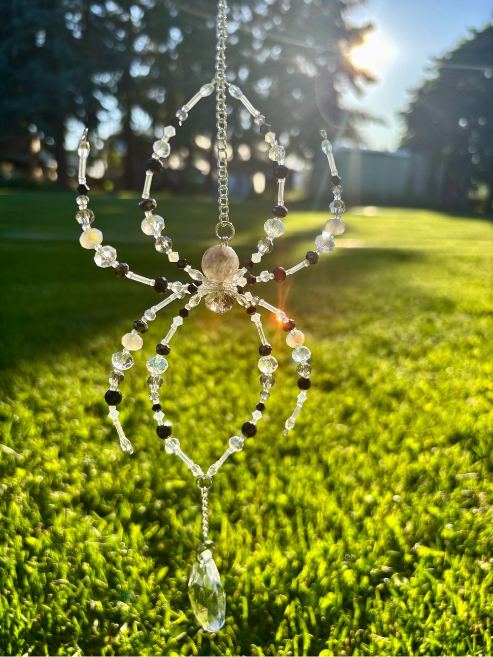 Crystal beaded spider suncatcher. - Picture 5 of 16